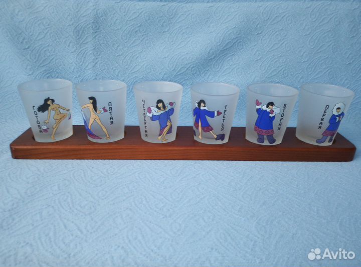 Набор 6 стопок для водки с подставкой