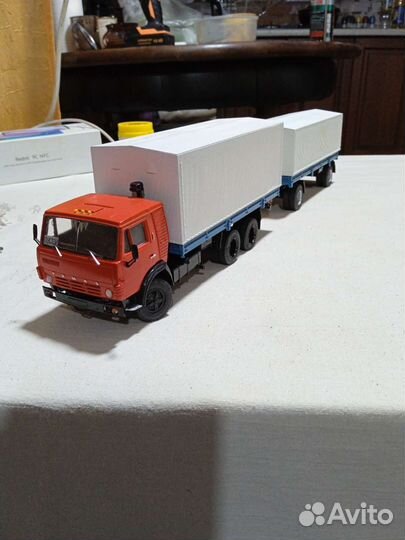 Маштабная модель камаза 53212 с прицепом гкб