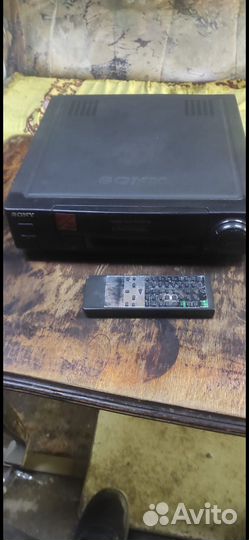 Видеомагнитофон