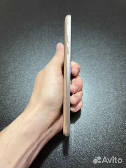 Samsung Galaxy J5 (2016), 2/16 ГБ