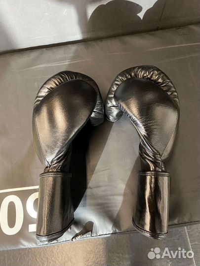 Боксерские перчатки