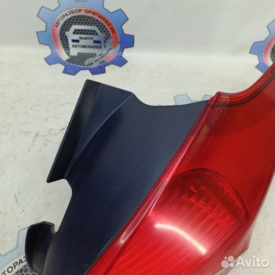 Фонарь задний правый Ford Focus 3 хэтчбек 1.6 2016