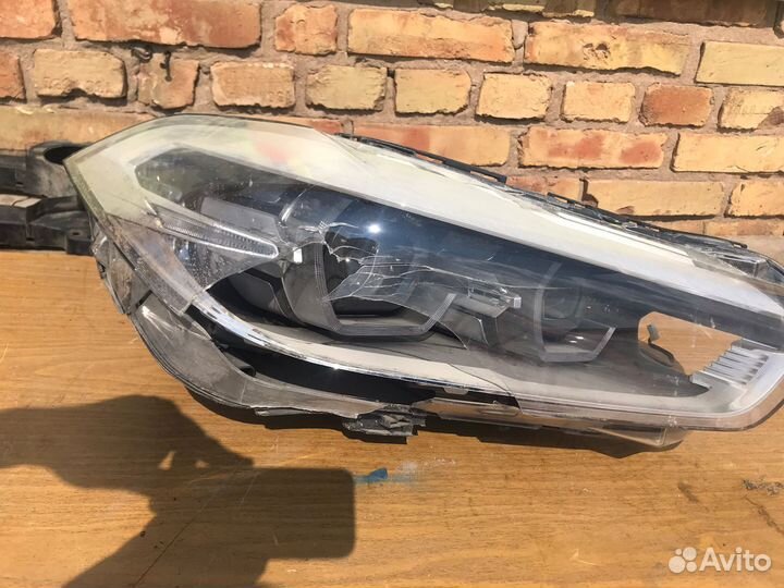 Фара передняя Volkswagen Polo 2015
