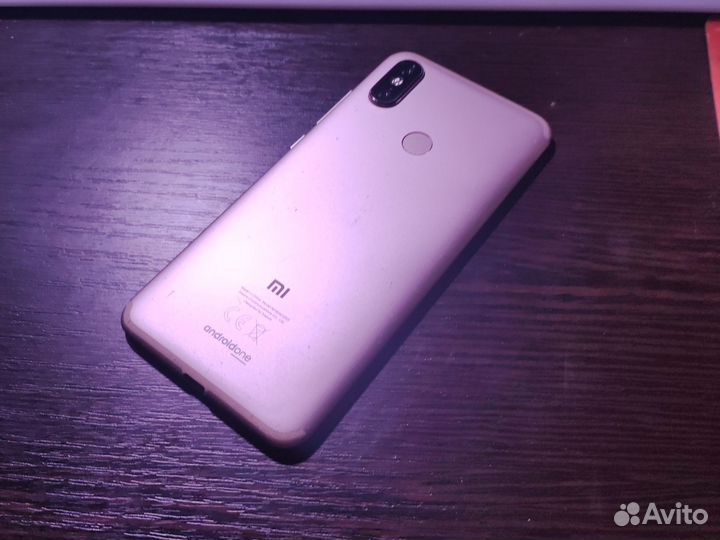 Xiaomi Mi A2, 4/64 ГБ