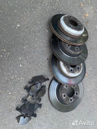 Комплект тормозов BMW 5 f10 оригинал Б/У