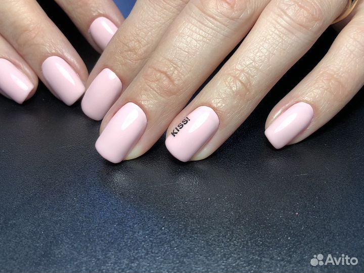 Маникюр и педикюр на дому