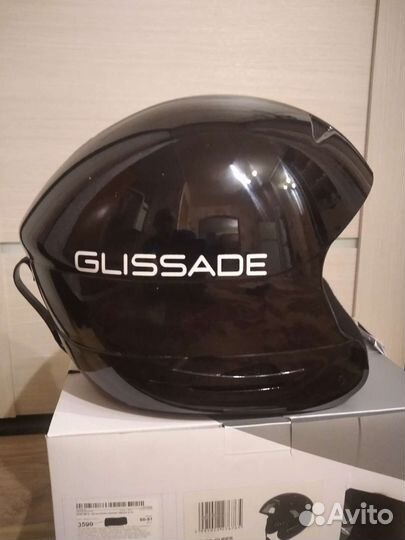 Горнолыжный шлем