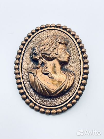 Брошь кулон винтажная Камея из меди США