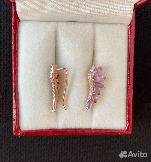 Золотые серьги