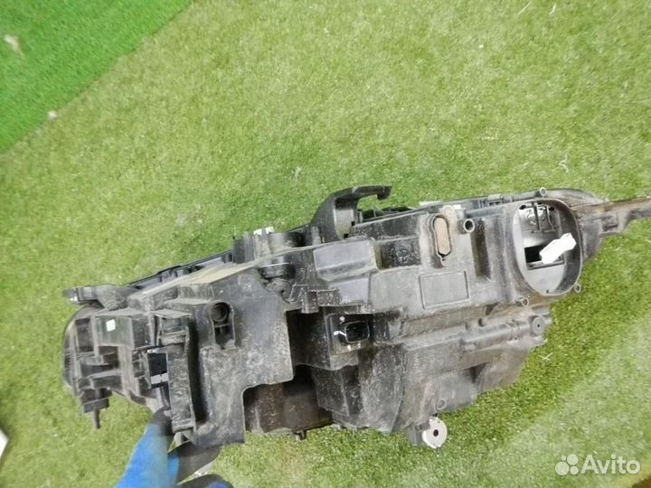 Фара правая BMW 8-Series/M8