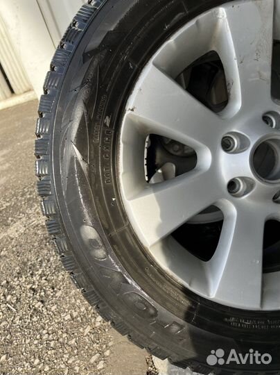 Колёса:Шины зимние Toyo R16 на литых дисках VW
