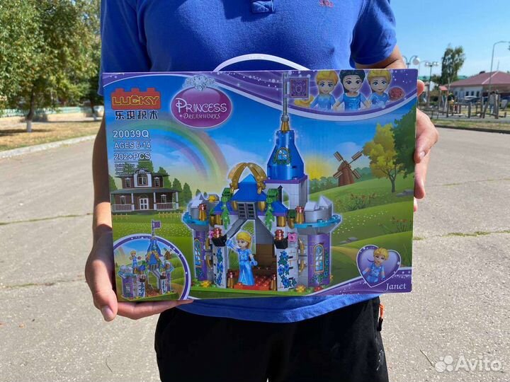 Конструктор лего принцесса Дисней замок