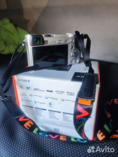 Компактный фотоаппарат Sony a6000