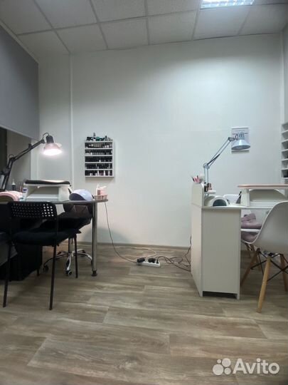 Сдам в аренду место мастера маникюра/бьюти мастера