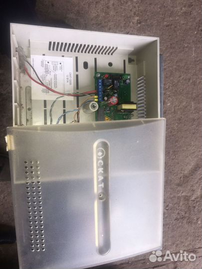 Источник бесперебойного питания скат