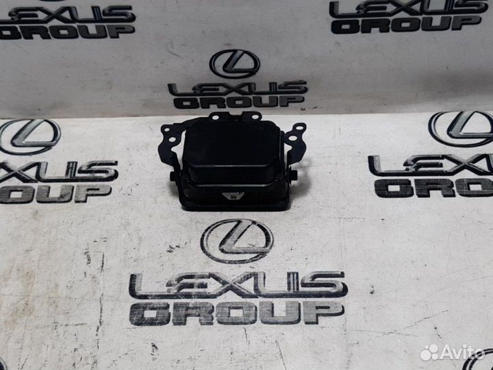 Датчик дистанции перед. Lexus NX300h