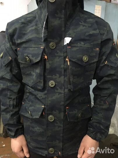 Камуфляжный костюм