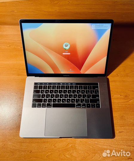 Macbook pro 15 2019 i9 16GB 1T