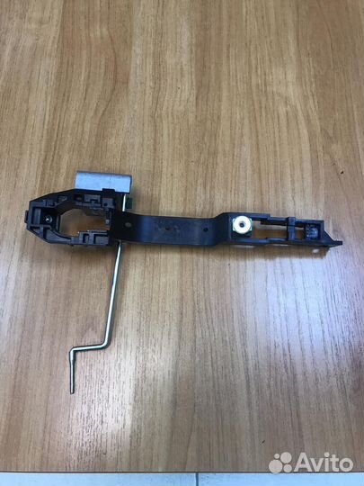 Кронштейн ручки передней правой двери Honda CR-V 5