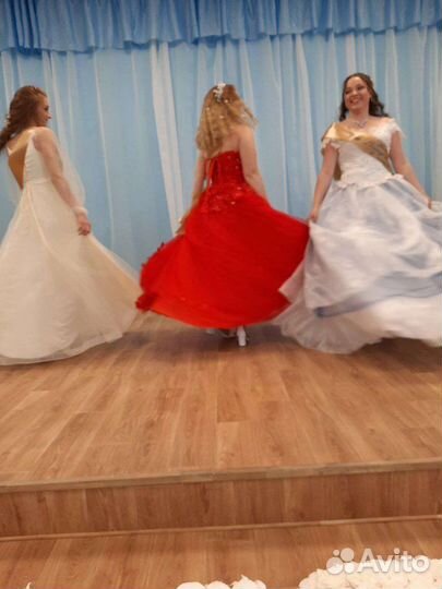 Вечернее платье