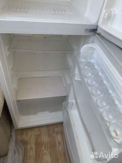 Холодильник Sharp бу