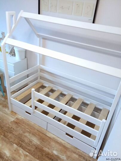 Кровать детская односпальная