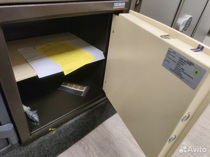 Сейф 1 класса взломостойкости для дома или офиса