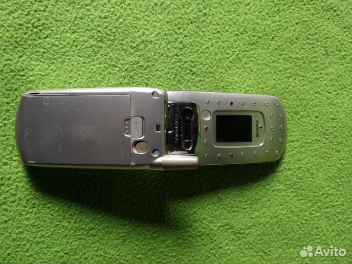 Мобильный телефон Sharp GX E30 раскладушка