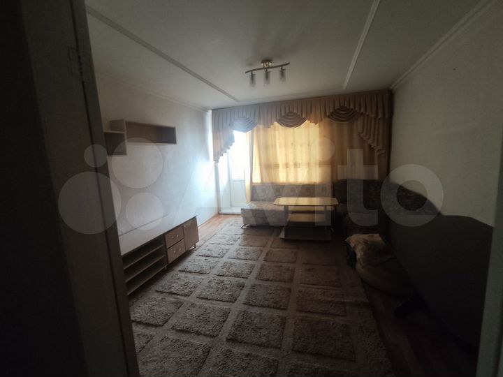 2-к. квартира, 63 м², 1/9 эт.