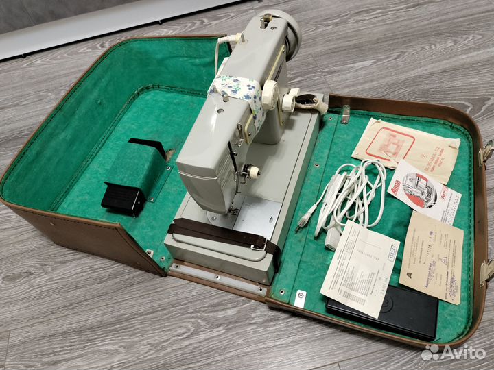 Швейная машинка Подольск 132