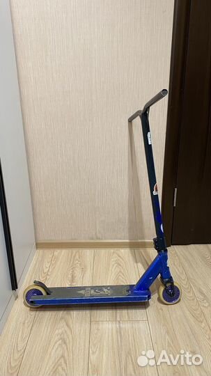 Трюковой самокат xaos revered