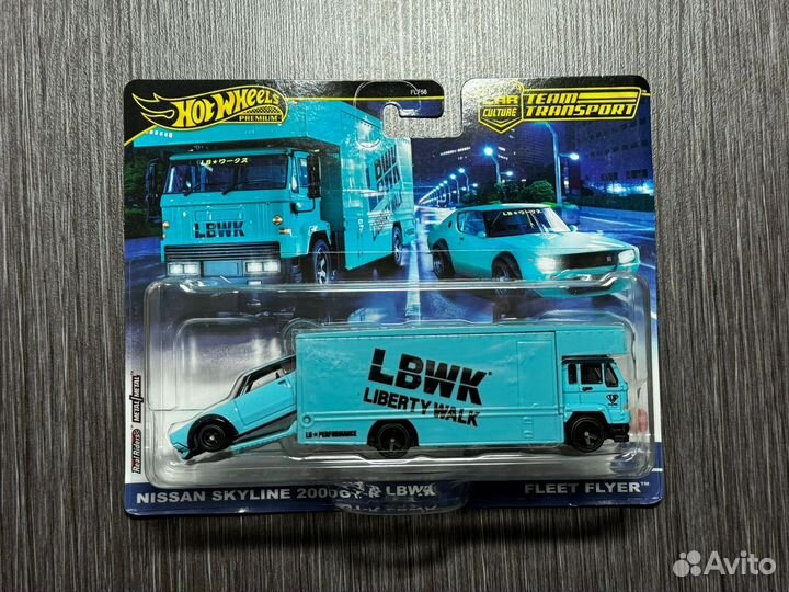 Hot wheels premium team transport
