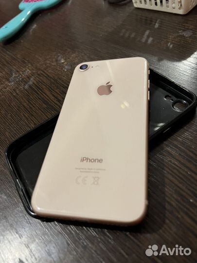 iPhone 8, 64 ГБ