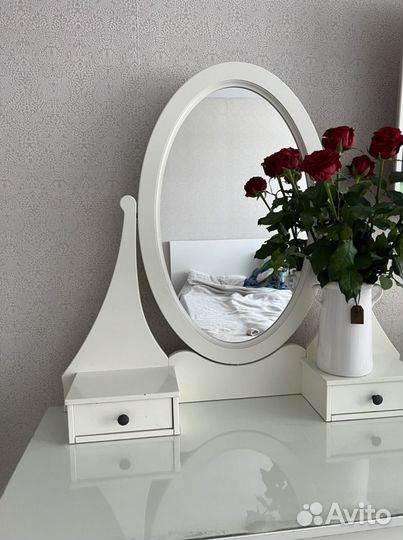 Туалетный столик с зеркалом IKEA