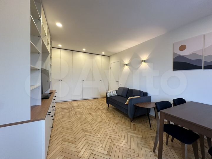 2-к. квартира, 44 м², 9/9 эт.