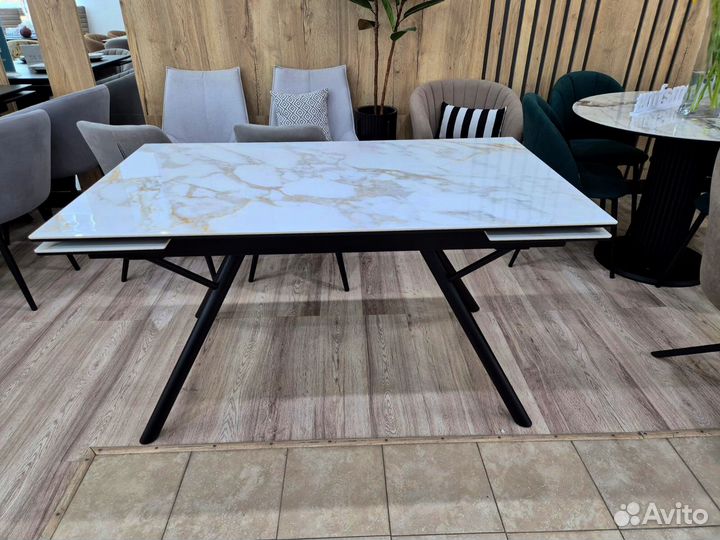 Большой кухонный стол Вегас