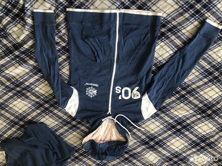 Спортивный костюм женский reebok