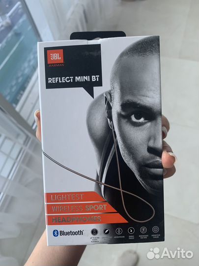 Беспроводные наушники JBL reflect mini. Новые