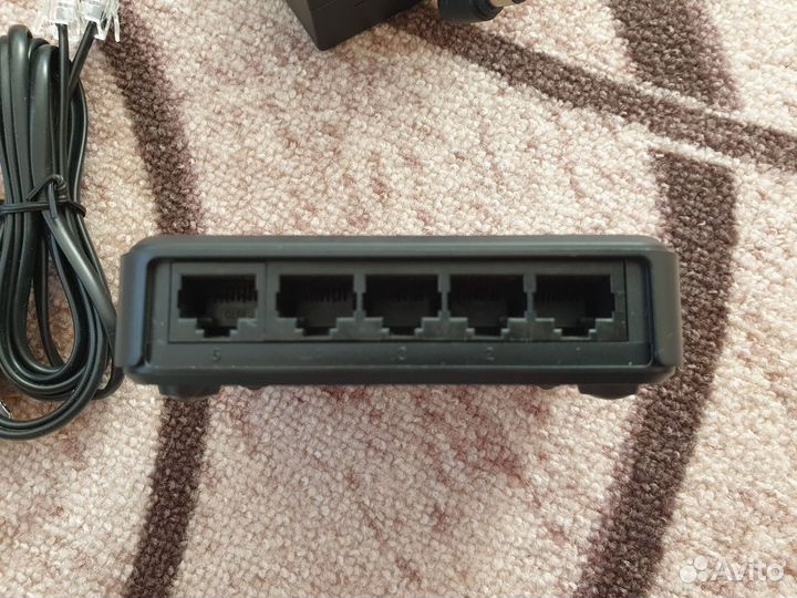 Коммутатор D-Link DES-1005A (5 портов)