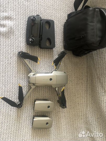 Квадрокоптер DJI Mavic Pro Fly More Combo