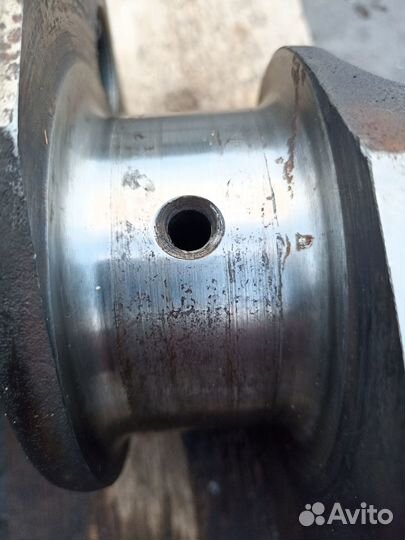 Вал коленчатый д65