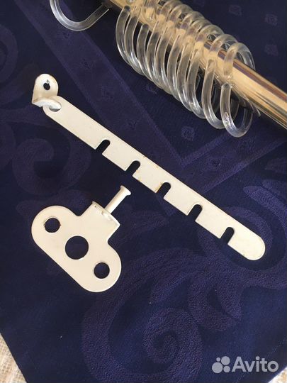 Ограничитель на оконную раму