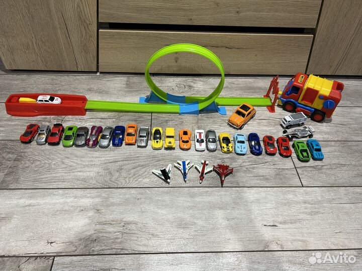 Машинки металл новые 27шт и трек