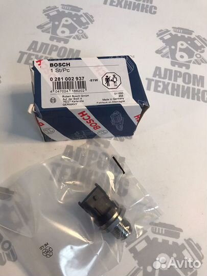 Датчик давления топлива Cummins L 0281002937