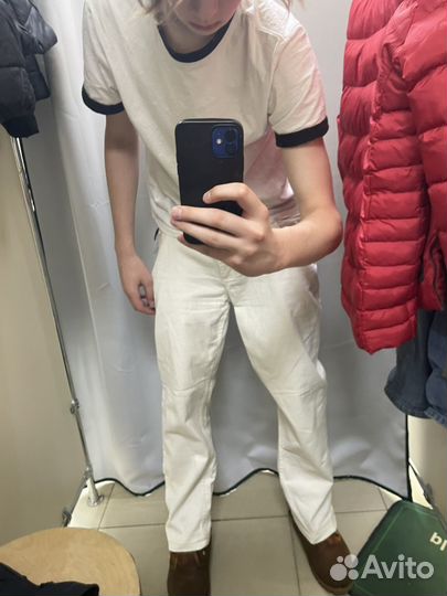 Белые широкие джинсы