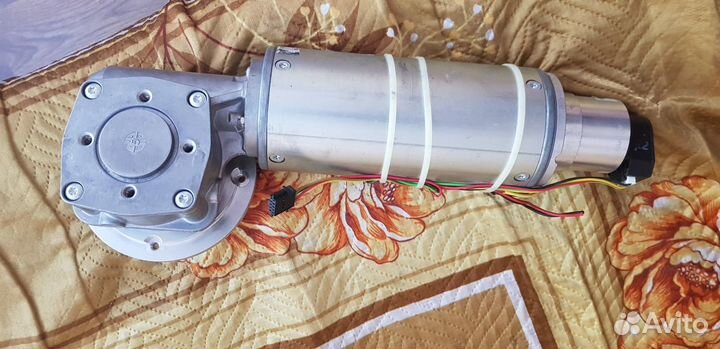 Мотор с редуктором