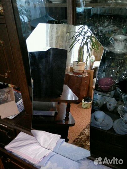 Зеркало фигурное