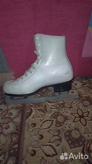 Коньки фигурные