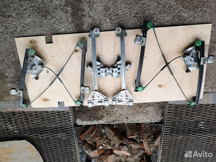 Стеклоподъемник электро для Cadillac SRX 2003-2009