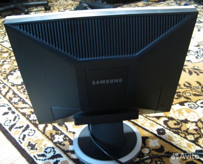 Монитор Samsung SyncMaster 940N, 1280x1024, 75 Гц
